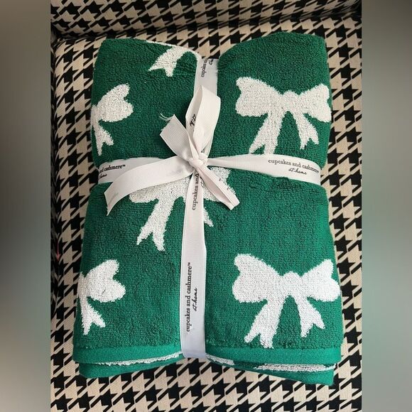 Cupcakes and Cashmere 6 Piece Green Cotton Bath Towel Set - Picture 4 of 5